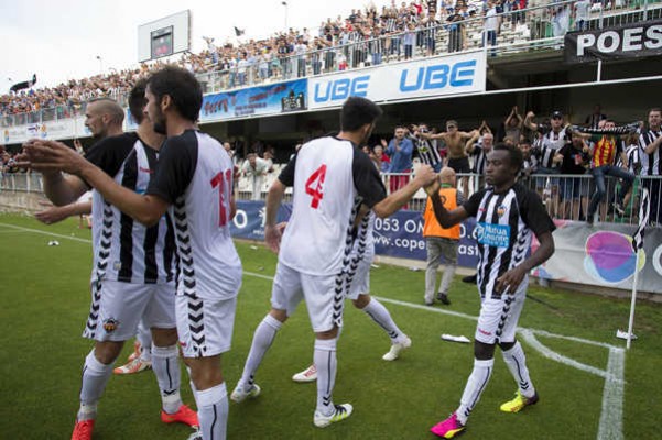 La falta de cobro obliga a jugadores del Castellón a 