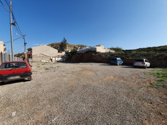 El Ayuntamiento de Lorca crea 55 plazas de aparcamiento junto a la calle Portijico