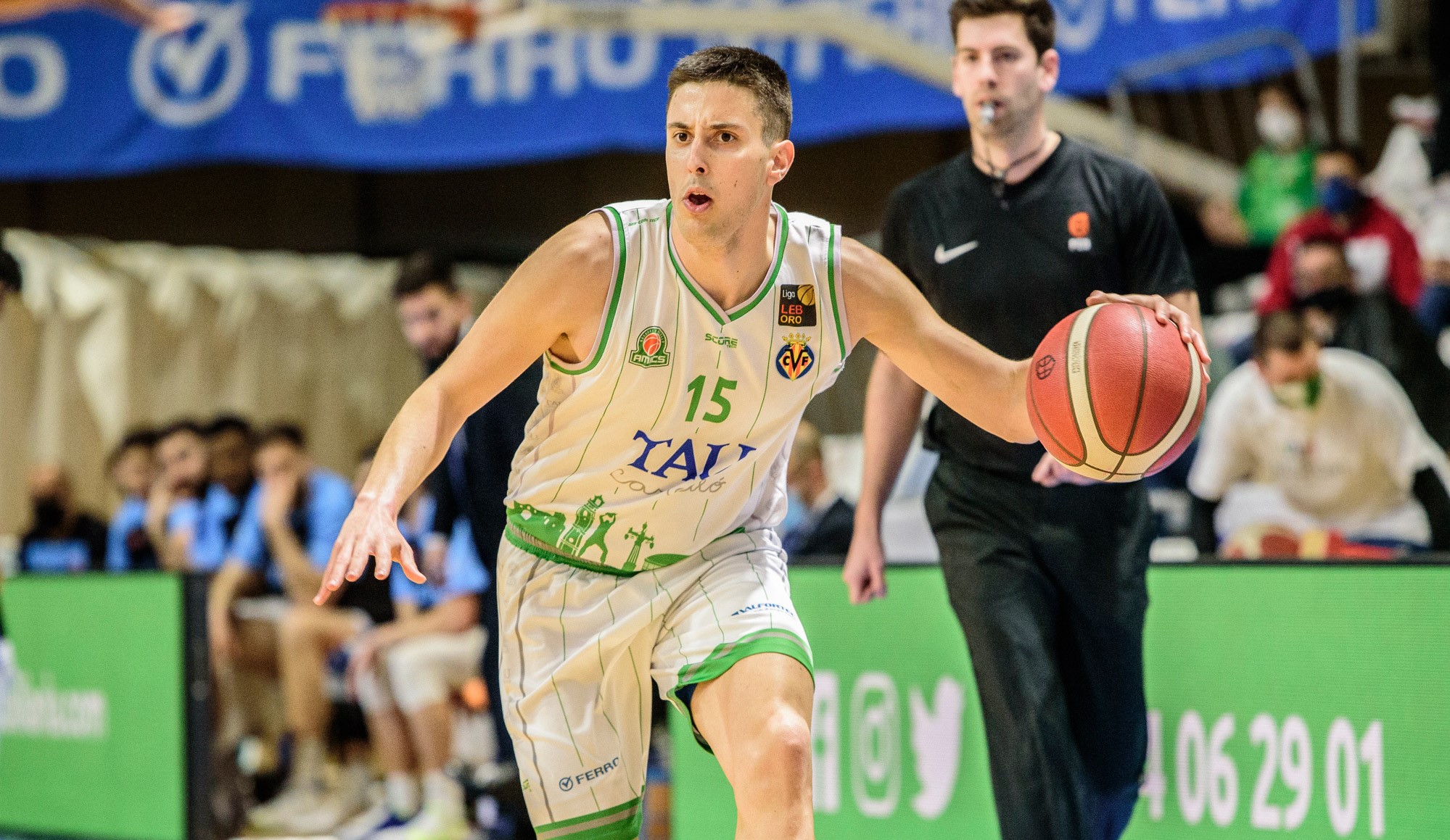 El Oviedo pone fin a la buena racha del TAU Castelló con una clara victoria (91-77)