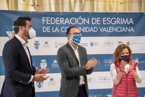 El presidente de la Federación Española y la concejala de Deportes visitan a la Selección en Valencia 