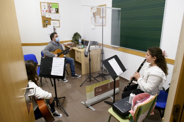 La música tras el silencio: así recuperan el ritmo las sociedades musicales valencianas ante la covid