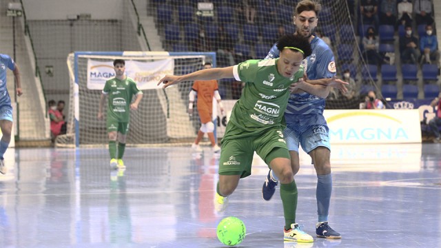 El Peñíscola pierde dos puntos ante Osasuna Magna a dos minutos del final (1-1)