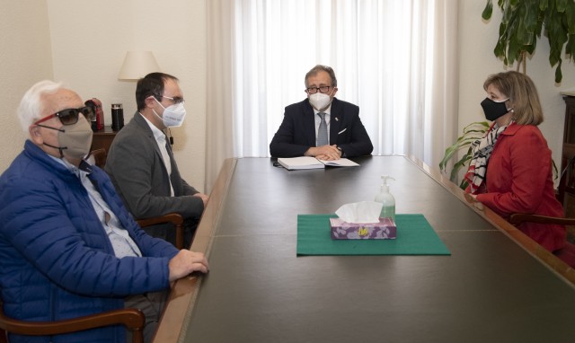 Martí recibe a la nueva junta de adComunica y destaca los retos que hay para Castellón