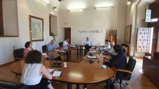 La mesa de reconstrucción de Elche, casi un año congelada: Economía asegura que saldrá adelante