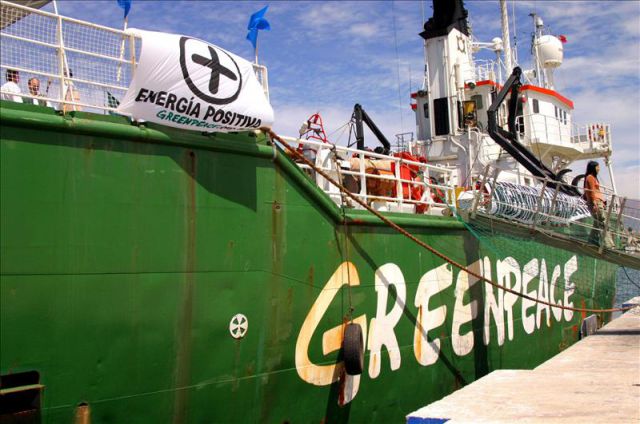 
Greenpeace inicia una campaña contra los residuos plásticos en los océanos