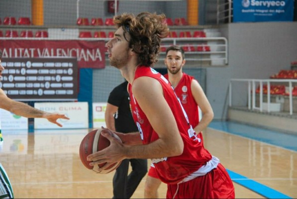 El Mi Arquitecto Benicarló afronta tres finales para dirimir si lucha por el play off o por no bajar