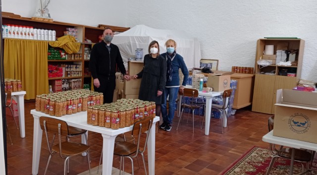 El Banco de Alimentos de Castellón dona 1.800 kilos de comida a Cáritas de Orpesa