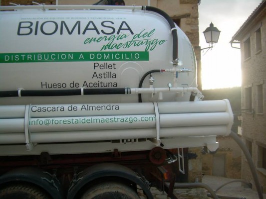 

Todolella, el pueblo que reduce la huella de carbono: calienta sus viviendas con biomasa