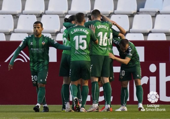 El Castellón deja de ser el peor visitante de Segunda tras ganar en Albacete
