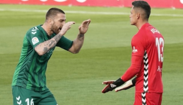 Óscar Whalley guía al CD Castellón hacia un triunfo vital para la permanencia