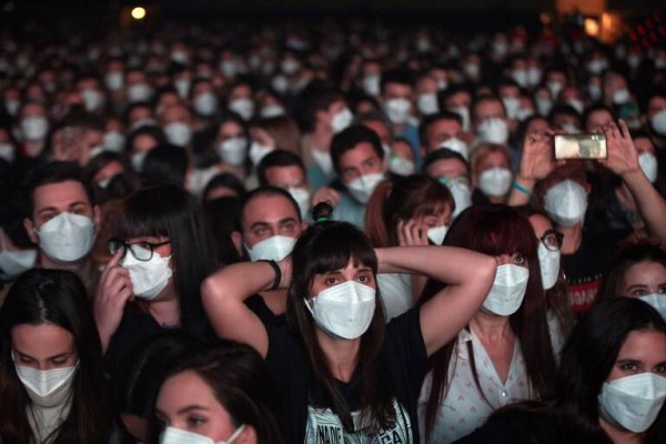 Puig rebaja la euforia de los festivales: se celebrarán si es 