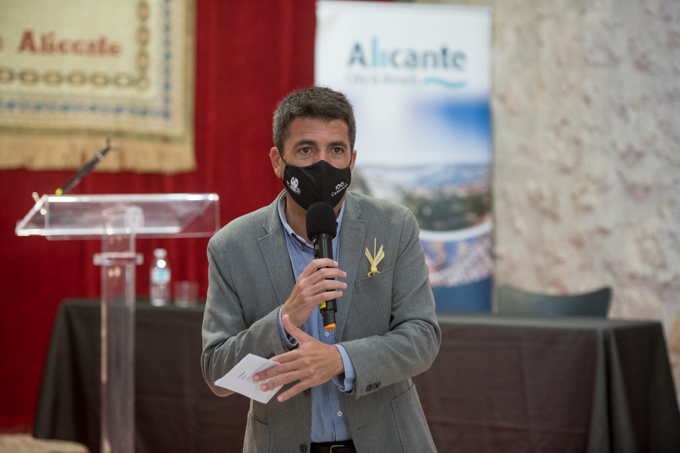 Carlos Mazón, en la clausura del Foro sobre Movilidad Turística. Foto RAFA MOLINA - 