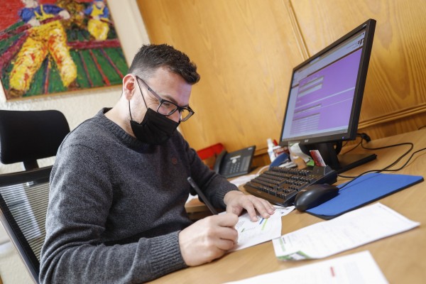 L’Alfàs concede el primer paquete de ayudas a autónomos y microempresas