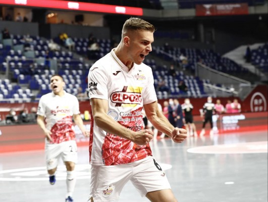 Alberto García, de ElPozo, va por primera vez con España para dos partidos ante Suiza