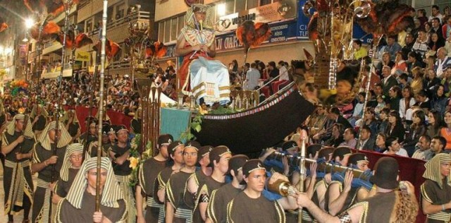 La trastienda de los desfiles bíblico pasionales de Lorca: ciclo de conferencias sobre la Semana Santa