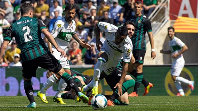 Elche y Betis igualaron en el último precedente en el Martínez Valero

