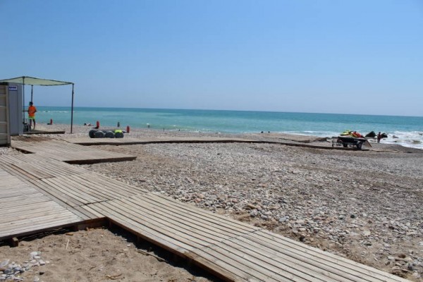 Vinaròs licita los servicios de verano en playas pese a la covid-19, pero renuncia a los chiringuitos