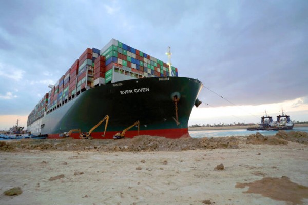 El desafío de la industria valenciana tras la crisis en el canal de Suez