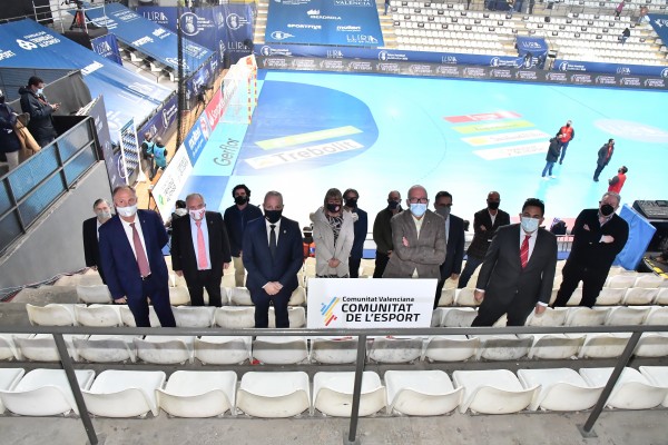Los principales clubes de balonmano de la Comunitat destacan las ayudas de FTA