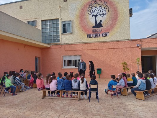 Alumnado del colegio Victoria Kent de San Vicente inicia un proyecto de medioambiente y sociedad