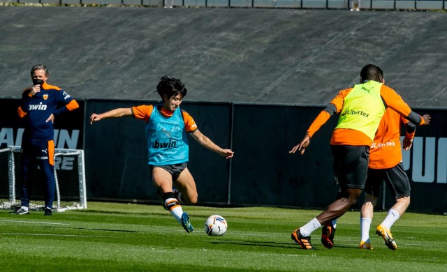 El Valencia vuelve al trabajo con Kang In y Musah