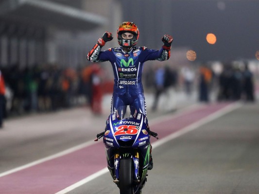 Maverick Viñales domina con autoridad y estrategia
