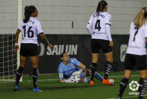 El Valencia suma un punto de peso ante el Atlético 