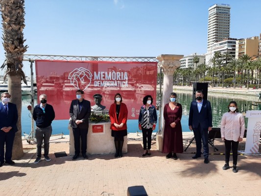 El PSOE de Alicante rinde hoy homenaje al capitán del Stanbrook y a Miguel Hernández
