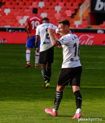 Meriton ruega por el gol de los canteranos 