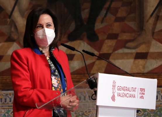 Margarita Robles dedica el Premio Convivencia a la UME a quienes combaten la covid en primera línea