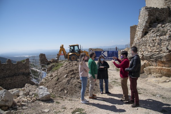 La Diputación inicia la restauración de la muralla del Albacar del castillo de Alcalà de Xivert