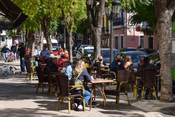 Torrent ya ha abonado 818.000 euros de la primera convocatoria de las Ayudas Paréntesis