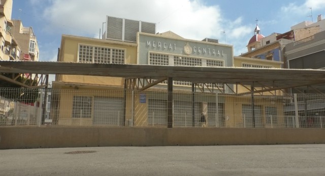 Todos hemos perdido con el asunto del Mercado Central de Elche