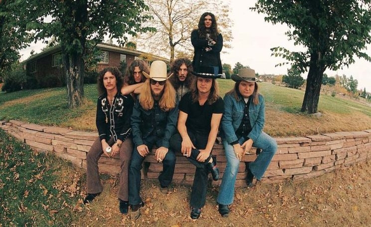La historia revisada de Lynyrd Skynyrd, una banda de rock abonada a la tragedia