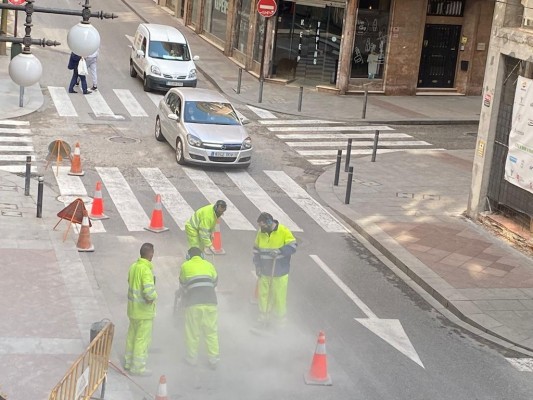 Movilidad sacrifica en Elche un carril para turismos en Porta d’Alacant y Pont dels Ortissos en favor de un carril bus