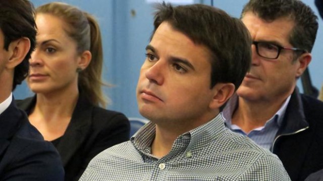 El PP provincial llama tirano a Echávarri y exige la readmisión de la cuñada de Barcala