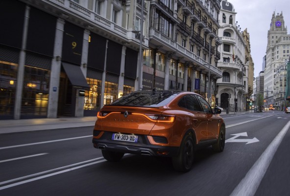 Renault lanza el nuevo Arkana