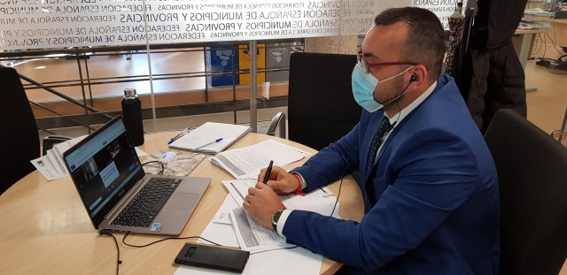 Benlloch pone el foco en la despoblación en la era poscovid en su
estreno en el Consejo de Europa