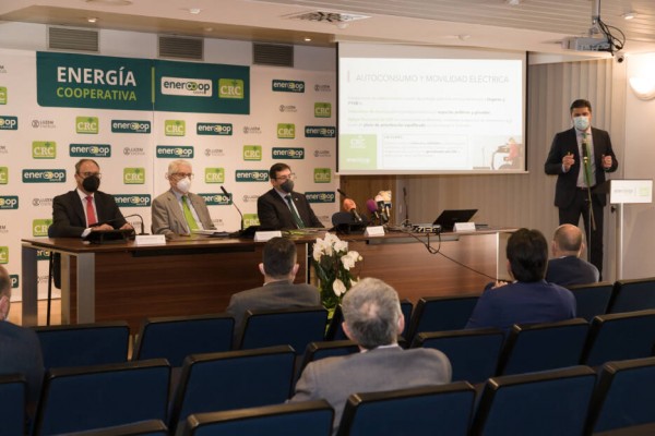 Grupo Enercoop y Caja Rural Central firman una alianza para producir y comercializar energía