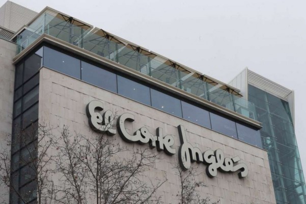 El Corte Inglés alcanza un acuerdo con los sindicatos para la salida voluntaria de 3.292 empleados