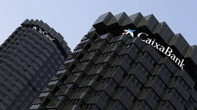 CaixaBank sigue los pasos de Santander, Bankia y Sabadell y reduce peso en Abengoa