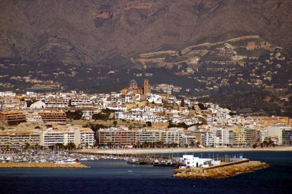 Altea se la juega a una carta: que el Consell no dé licencias en Cap Blanc