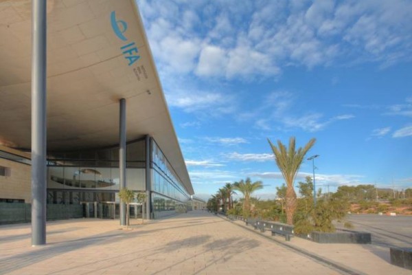 Economía propone mantener a IFA y Feria Valencia como entidades privadas tuteladas por la Generalitat