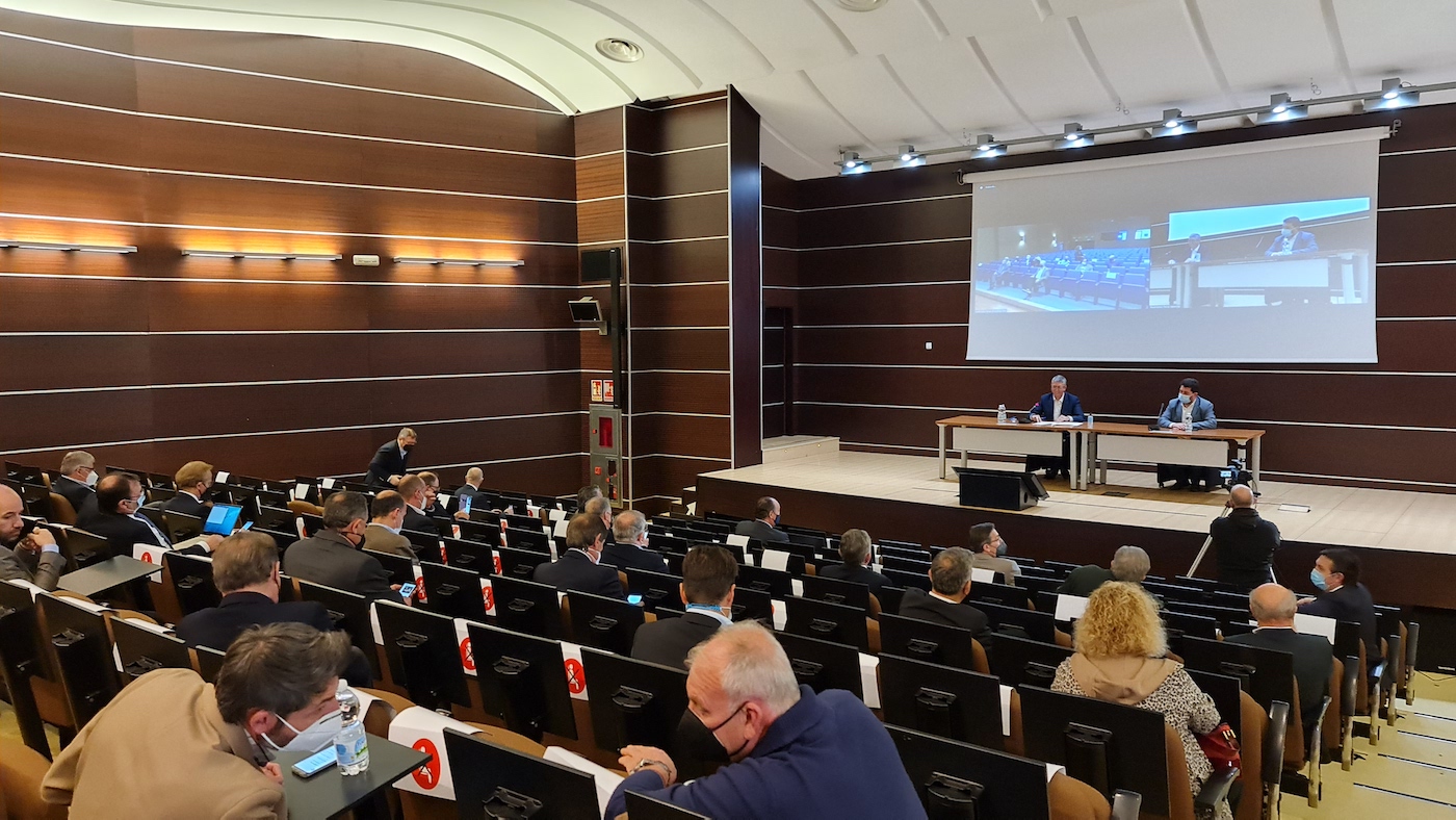 Economía propone que Feria Valencia e IFA sean corporaciones privadas con control público