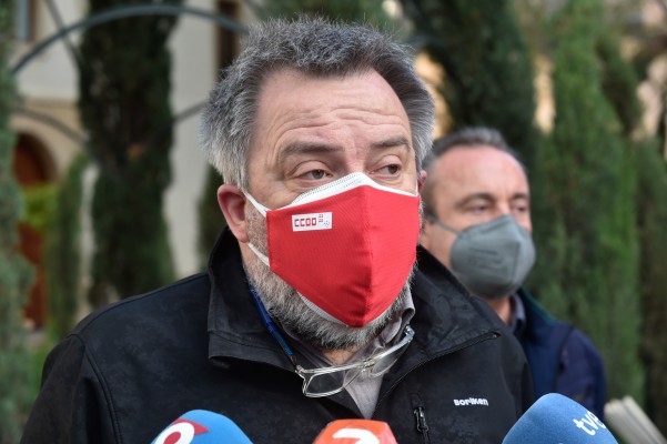 Los sindicatos denuncian falta de recursos e improvisación en la vuelta presencial a las aulas