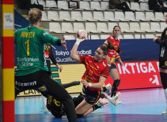 Jennifer Gutiérrez rescata un empate para una irregular España