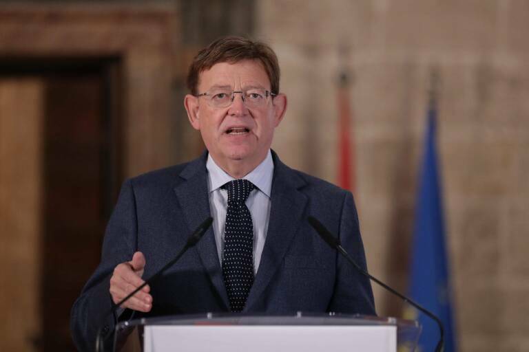 Puig asegura que se retomará la vacunación con AstraZeneca en cuanto se pueda y pide más viales