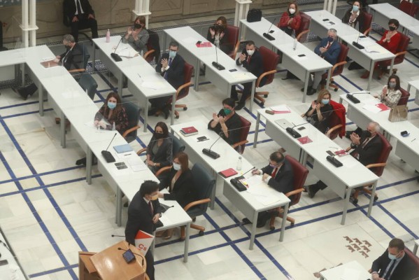 Los politólogos advierten: 