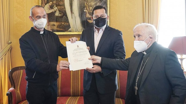 El Valencia recupera la figura del capellán para 