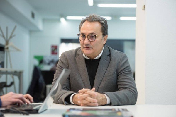 El PSOE eleva al Síndic que Barcala no convoca la comisión de seguimiento de los acuerdos plenarios 